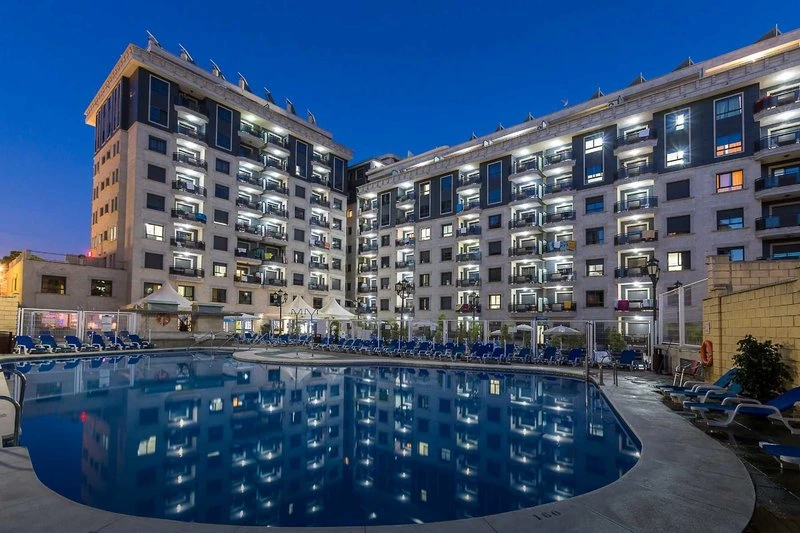 Apartamentos Nuria Sol