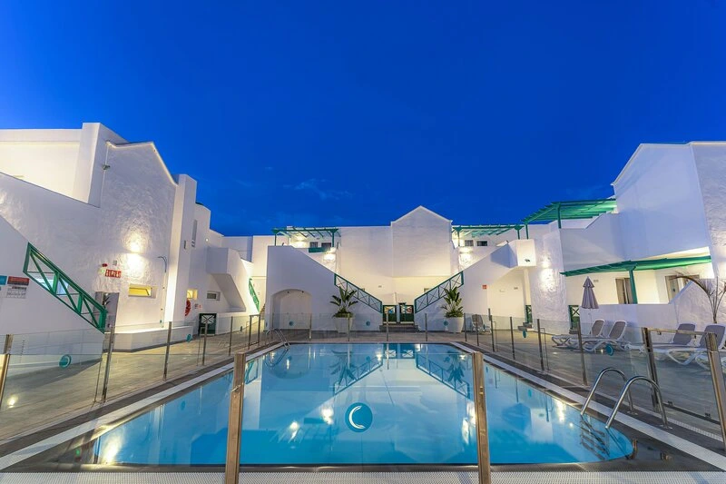 Celeste Apartamentos Cmp