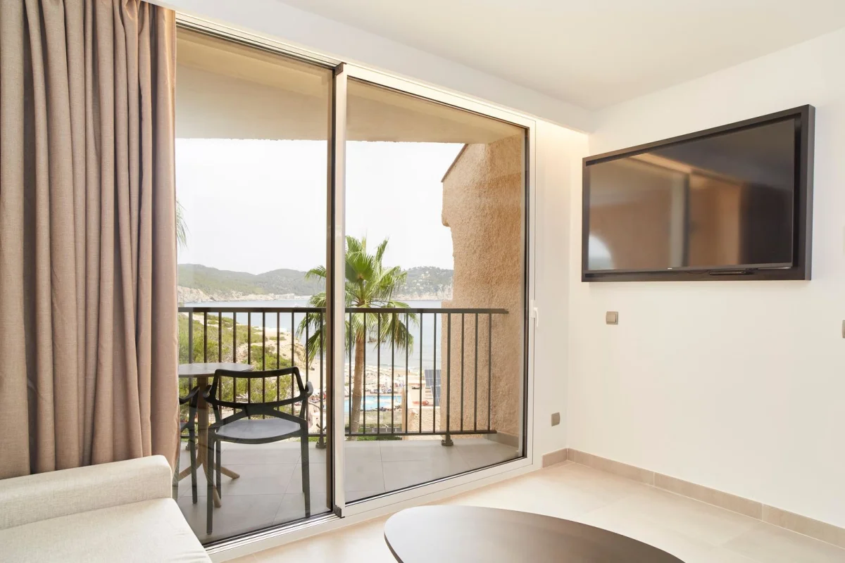 Invisa Hotel Club Cala Blanca