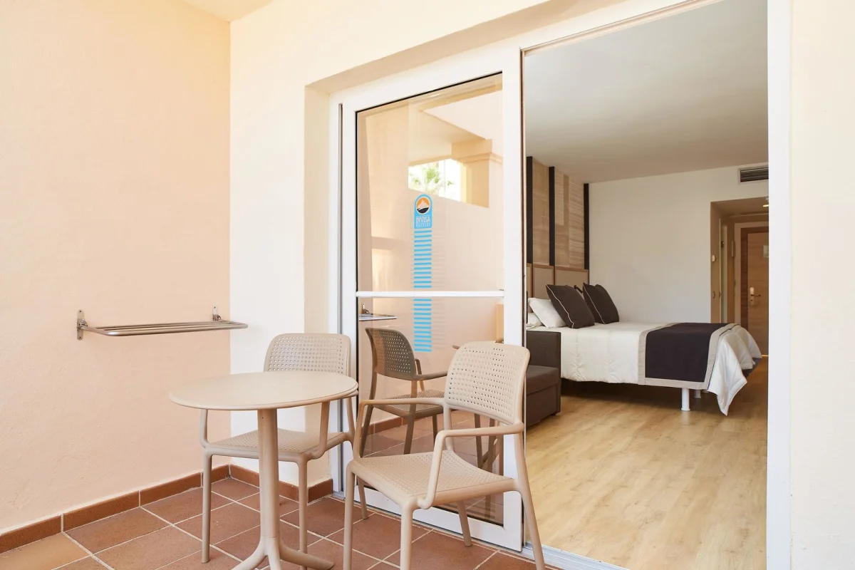 Invisa Hotel Club Cala Blanca