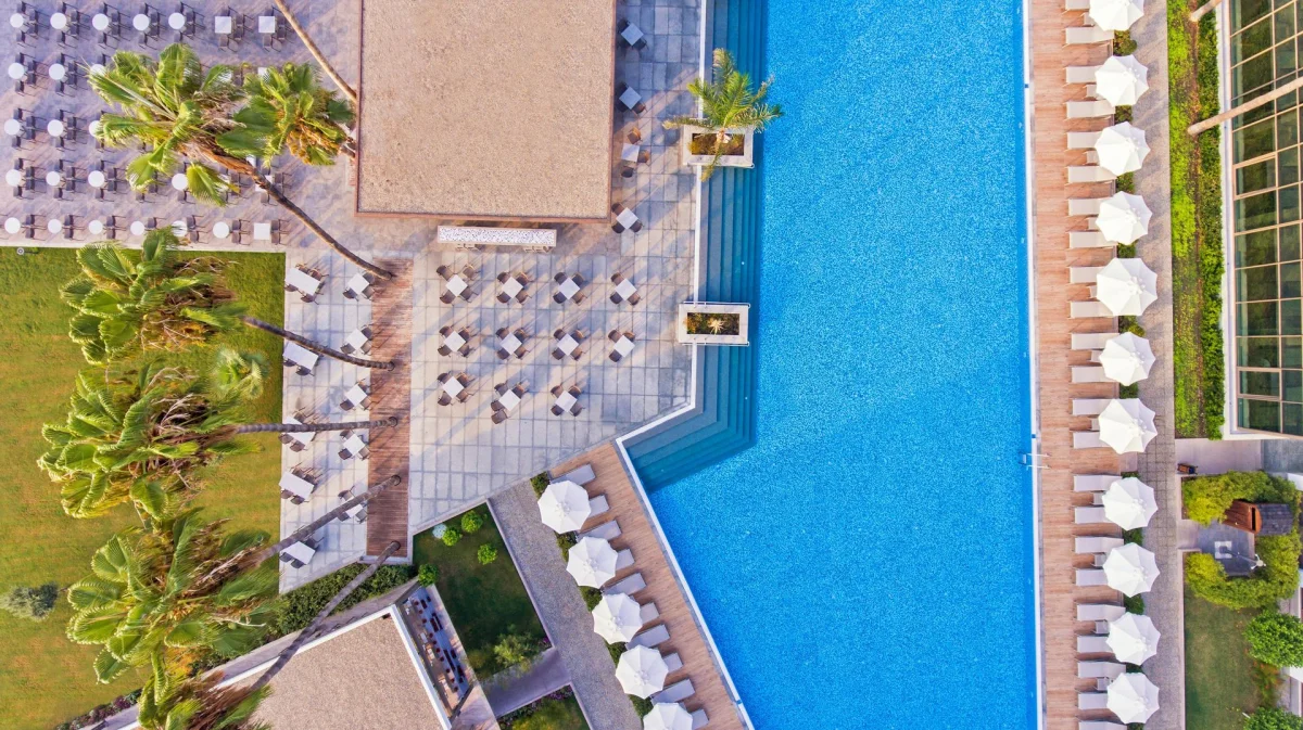 Acanthus Cennet Barut Collection