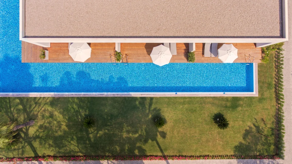 Acanthus Cennet Barut Collection