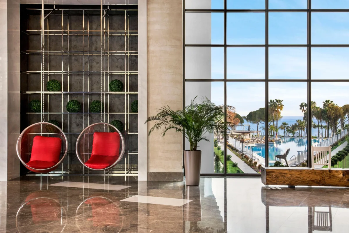 Acanthus Cennet Barut Collection