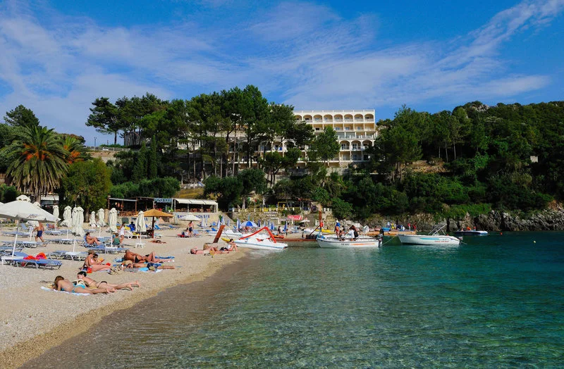 Akrotiri Beach Resort Hotel