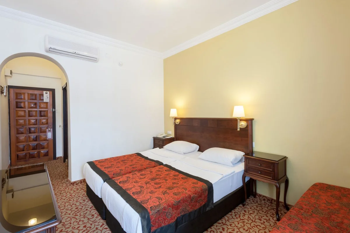 Antique Roman Palace Museum Hotel