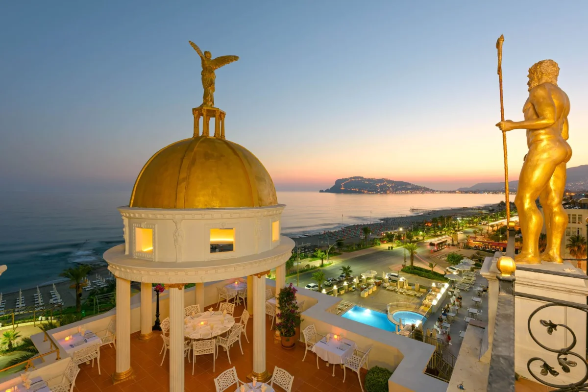 Antique Roman Palace Museum Hotel
