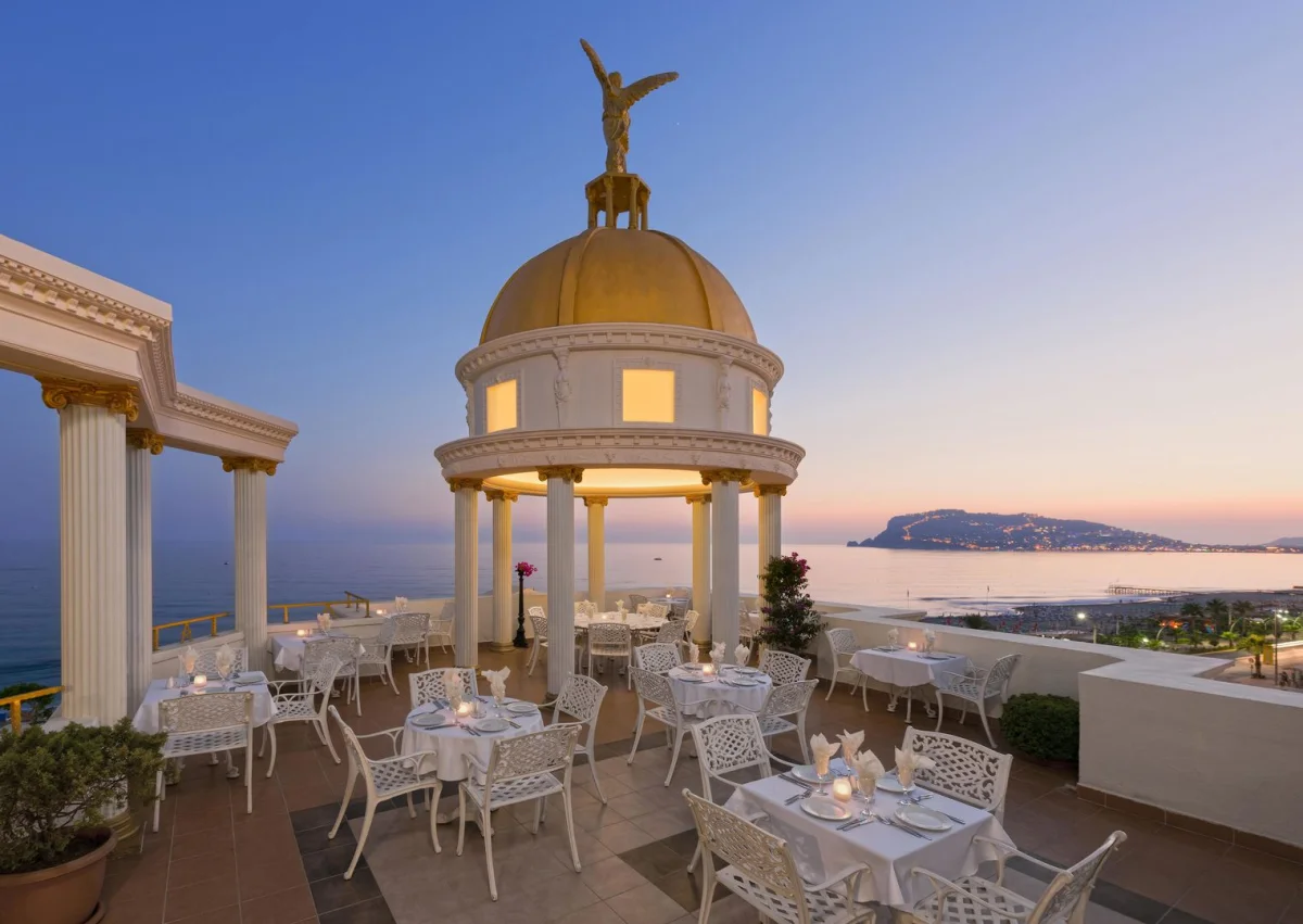 Antique Roman Palace Museum Hotel