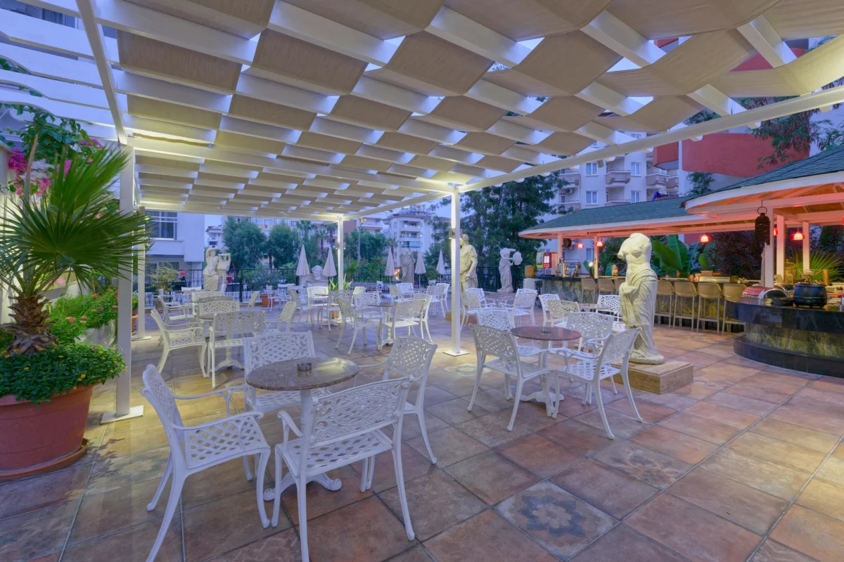 Antique Roman Palace Museum Hotel