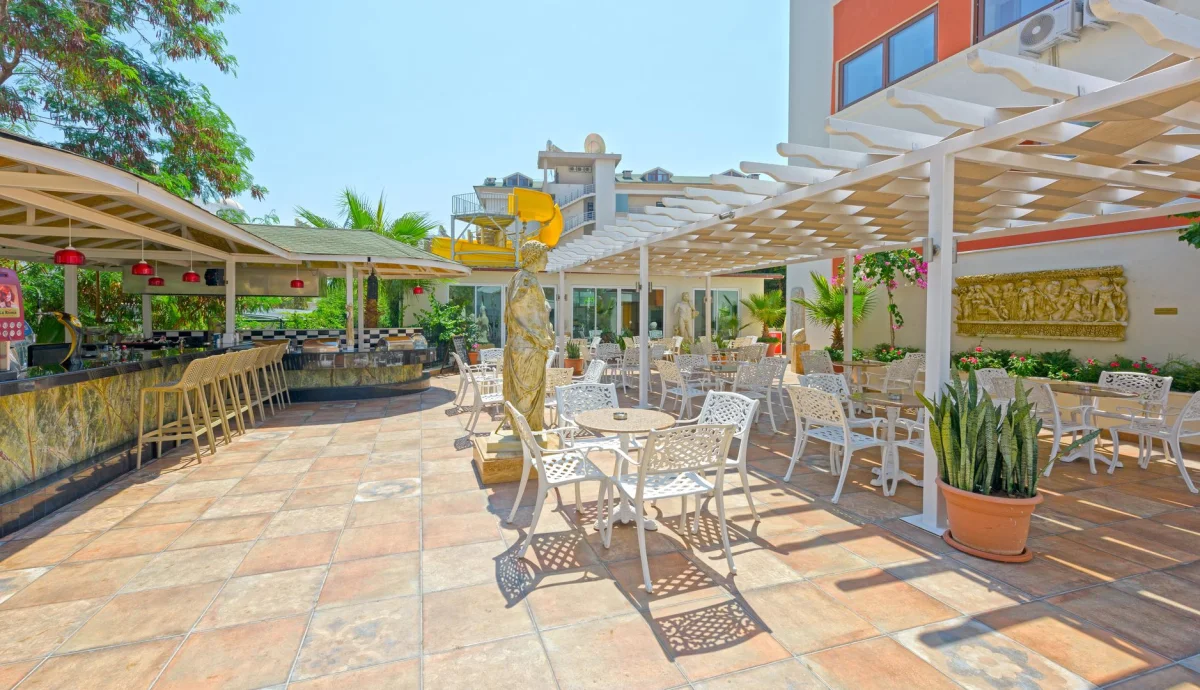Antique Roman Palace Museum Hotel