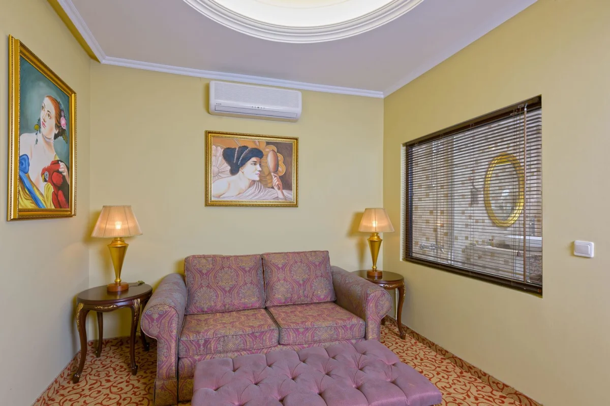 Antique Roman Palace Museum Hotel