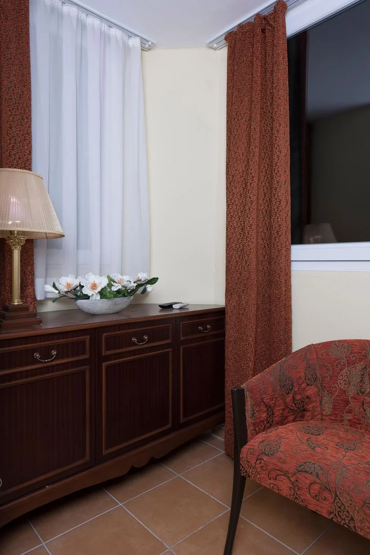 Antique Roman Palace Museum Hotel