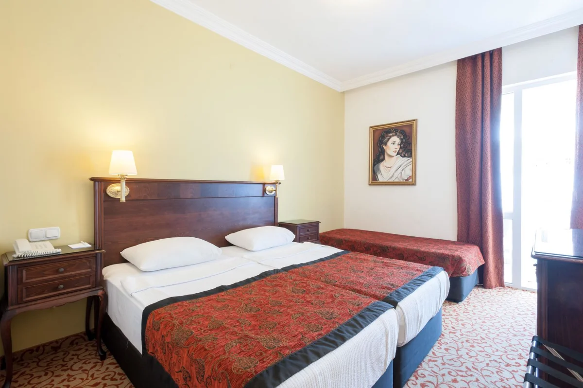 Antique Roman Palace Museum Hotel