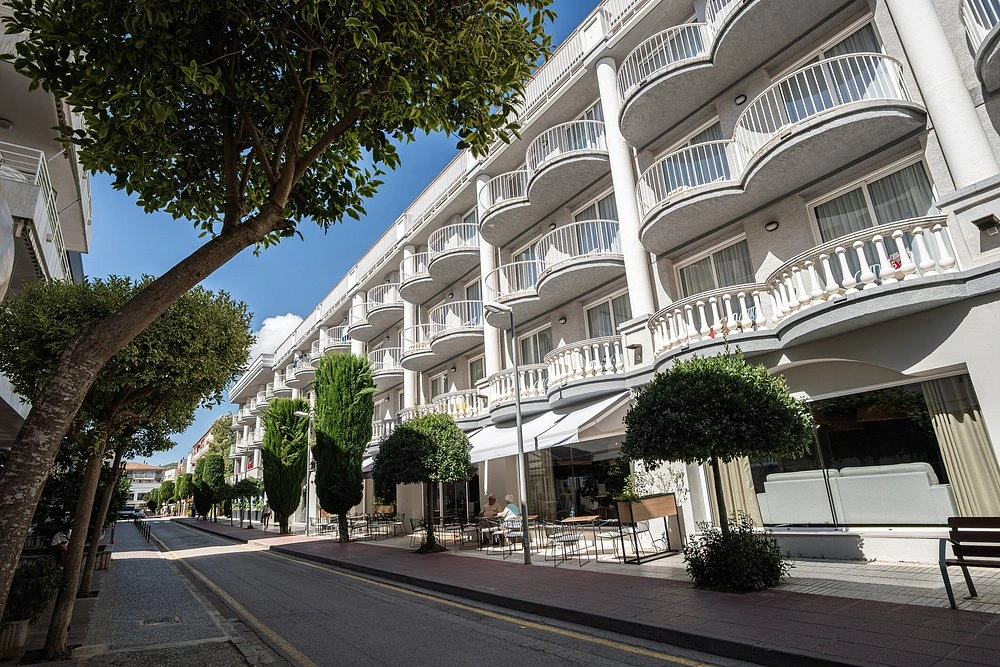 Don Juan Tossa Hotel