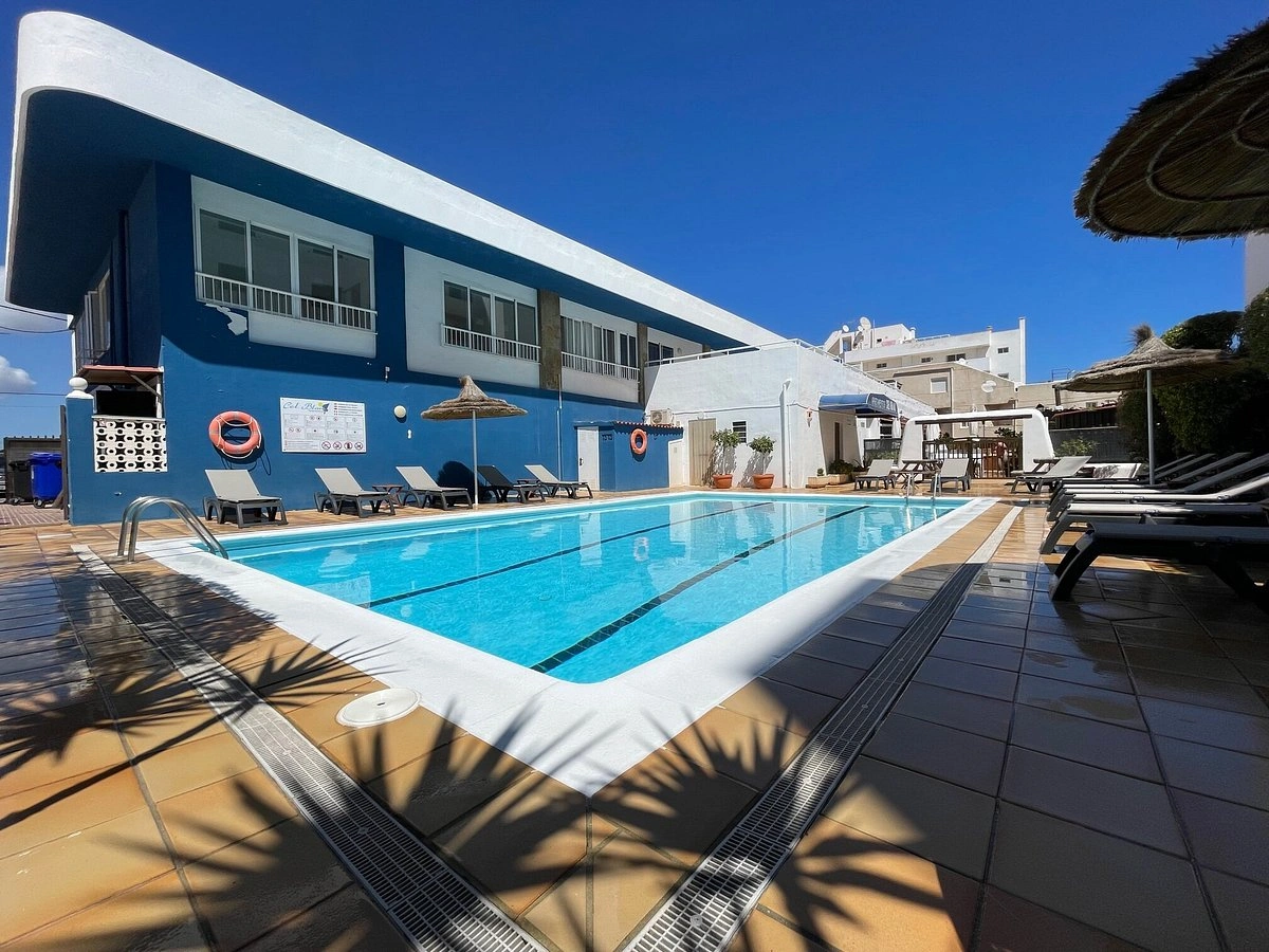 Cel Blau Apartamentos