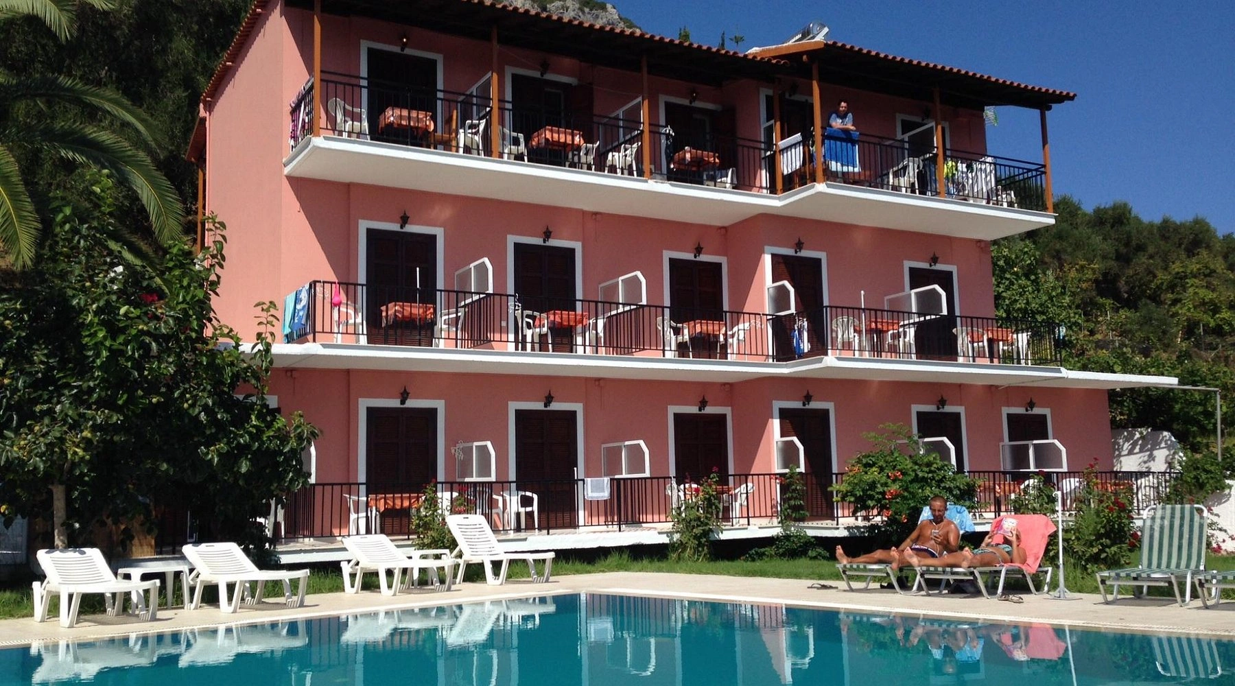 Aronis Apartments
